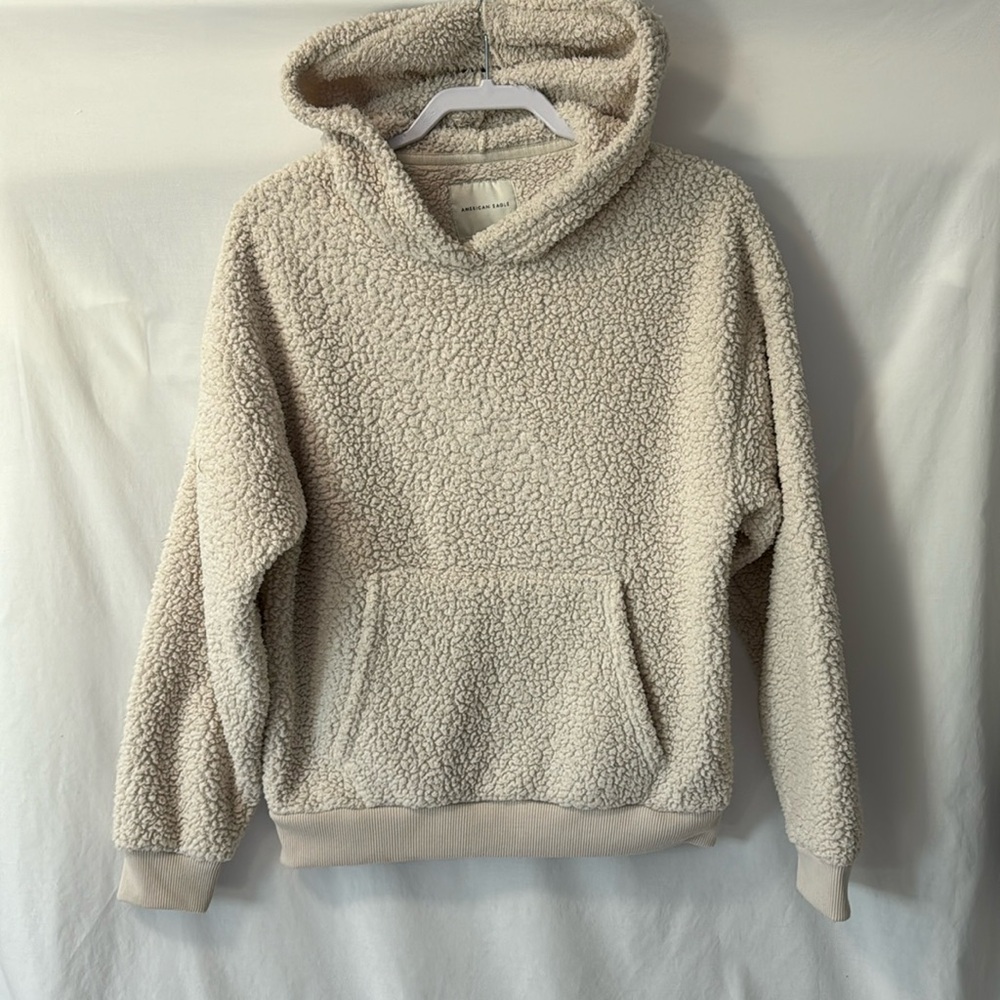 American Eagle cozy fleece/sherpa hoodie with kangaroo pouch in cream